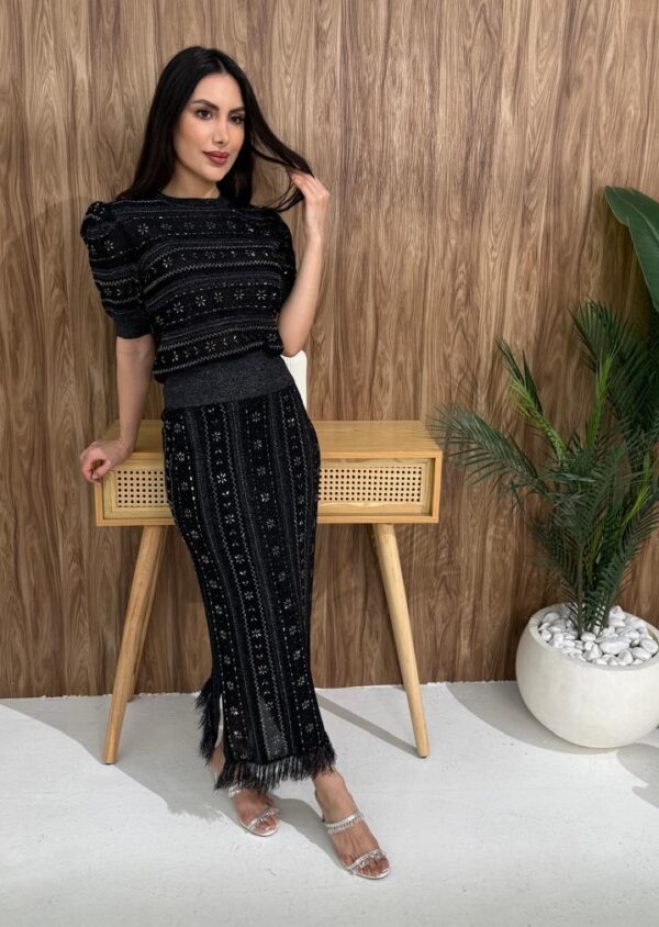 AA44 Black