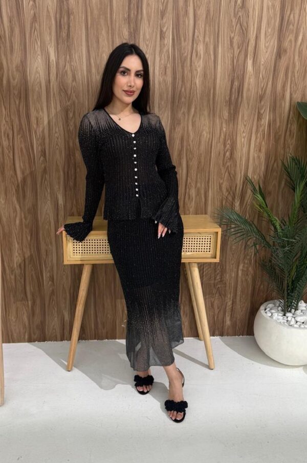 AA46 Black
